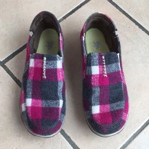 Like-new Cushe slip-on shoes